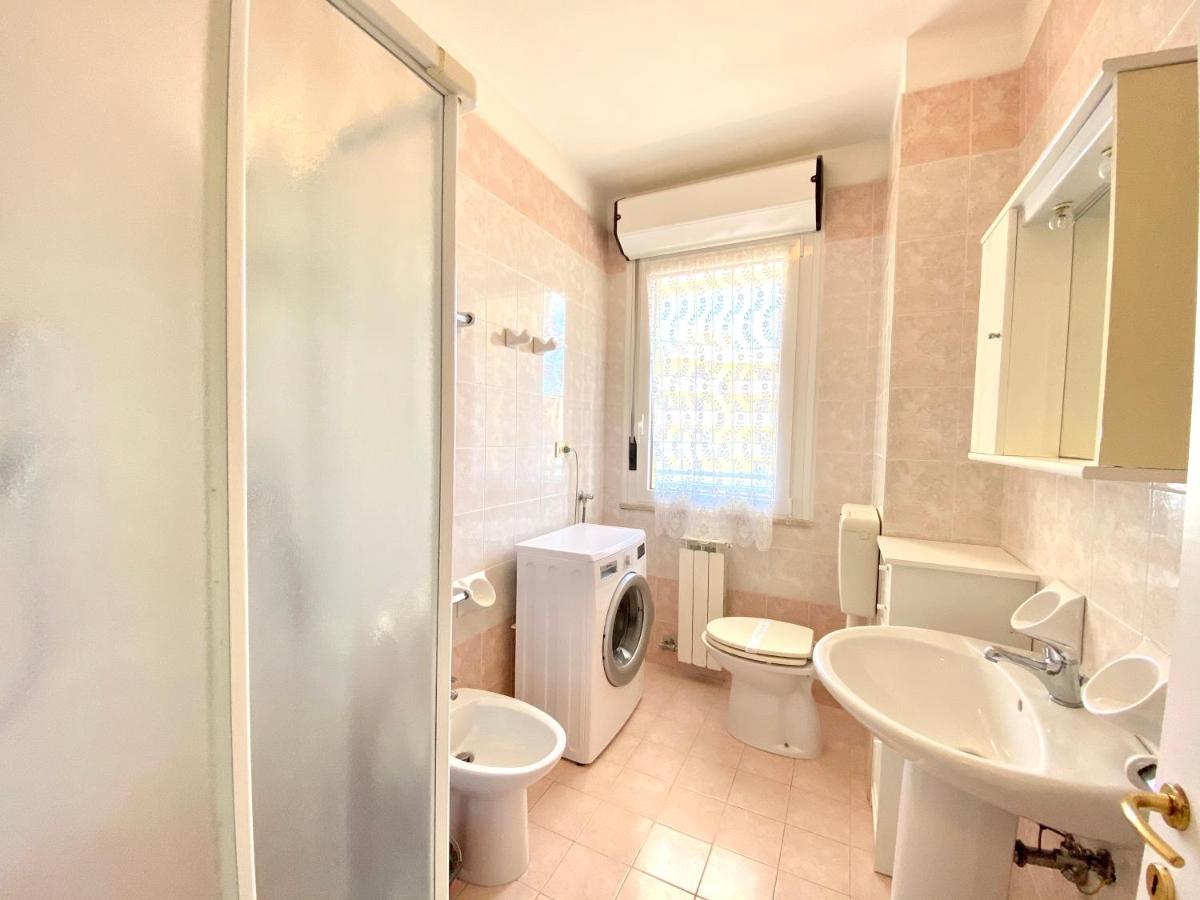 Residence Cristoforo Colombo - Carraro Immobiliare - Family Apartments Каорле Екстер'єр фото